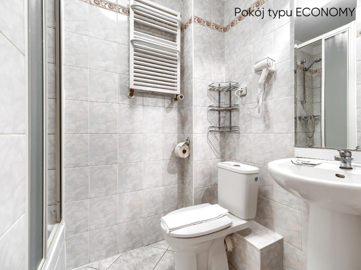 Economy Twin Room,1622034229:JPEG